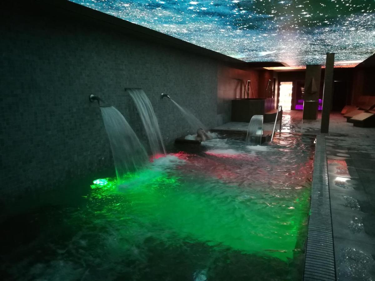 Hotel & Spa Ciudad De Binéfar Eksteriør billede